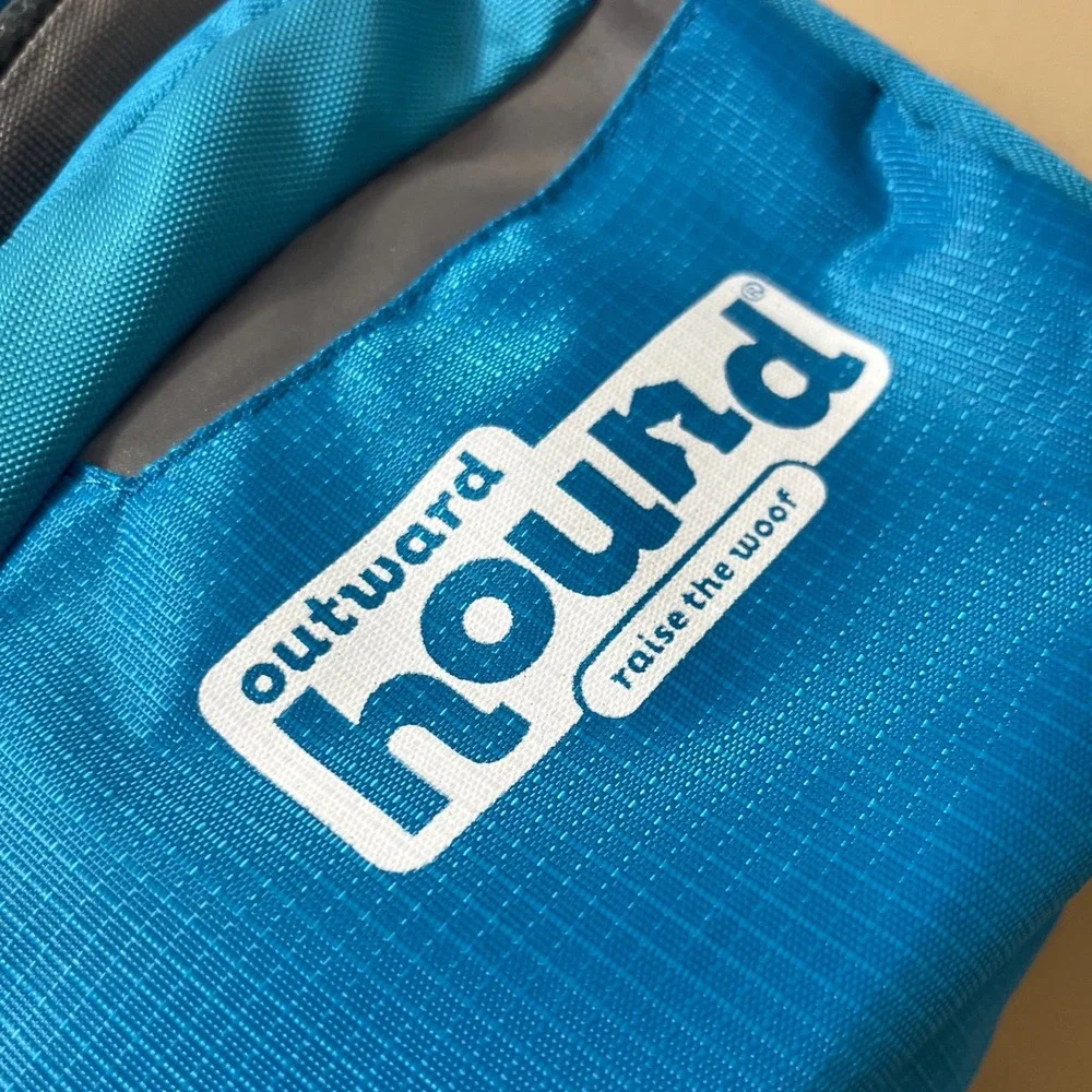 Outward Hound DayPak Dog Backpack Harness Blue Trek Vest Hiking Gear Medium Size